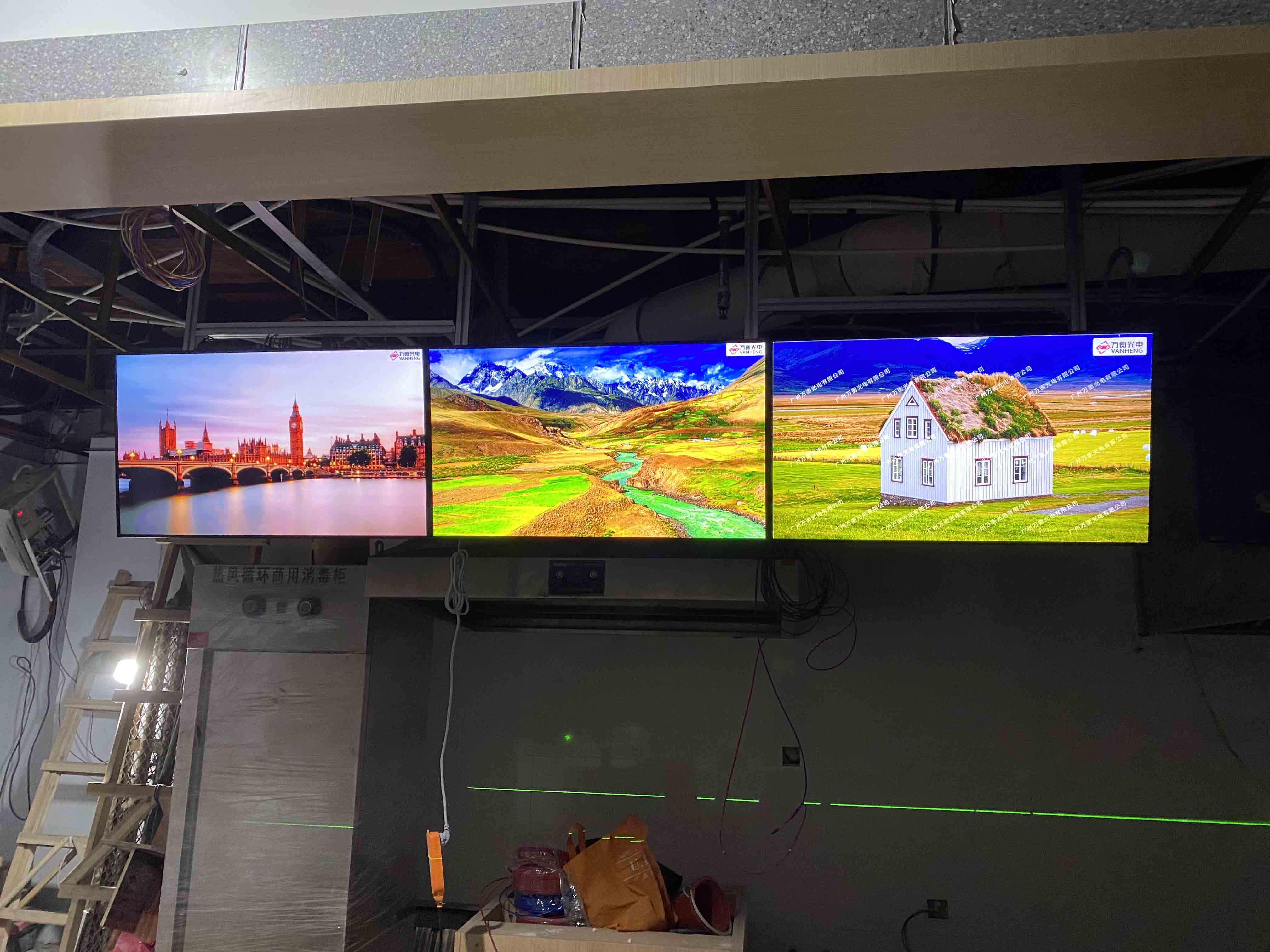 萬(wàn)衡光電拼接屏烘焙店案例